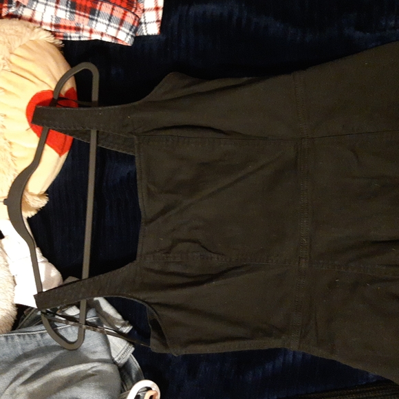 Black dress - Picture 2 of 3